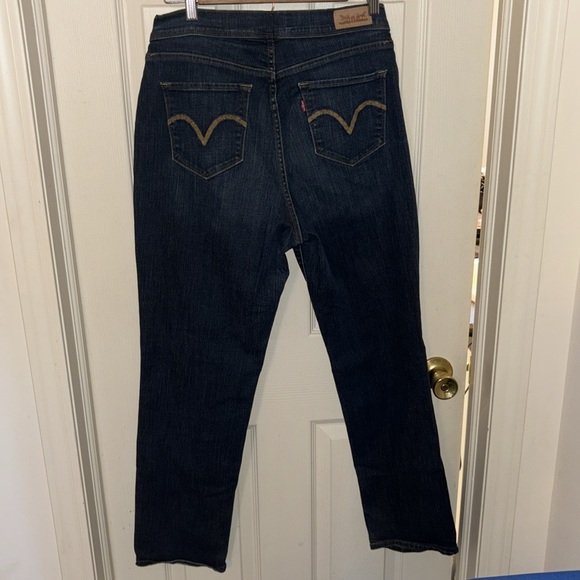 Levi’s SIZE 31”x 30”(12) Perfectly Slimming 512 Jeans - Straight Leg - Like New - Picture 2 of 14